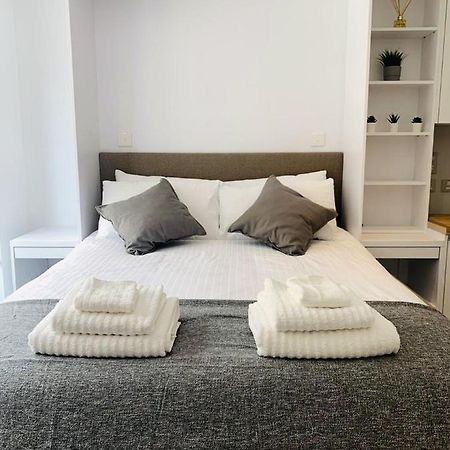 Cp Top Floor Luxury Studio Gibraltar Exteriör bild